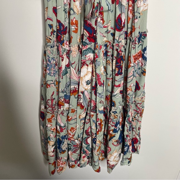 Elf Looking Back Ruffle Midi Dress Gray Floral Small S - Picture 6 of 10